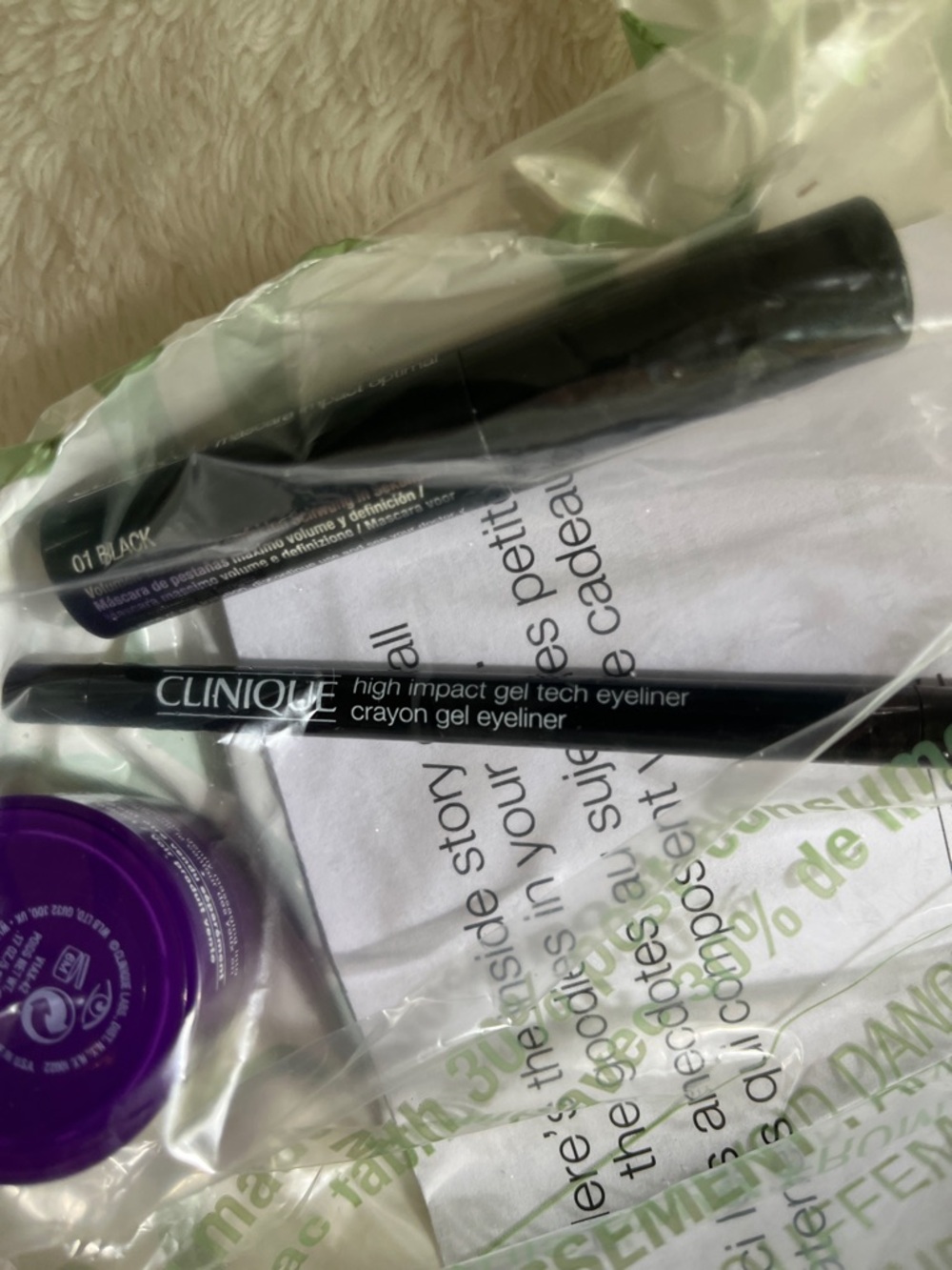 NWT CLINIQUE BEAUTY BUNDLE - Picture 4 of 8